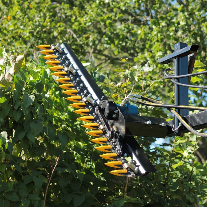 Hækkeklipper til frontlæsser med boltet Trima-beslag